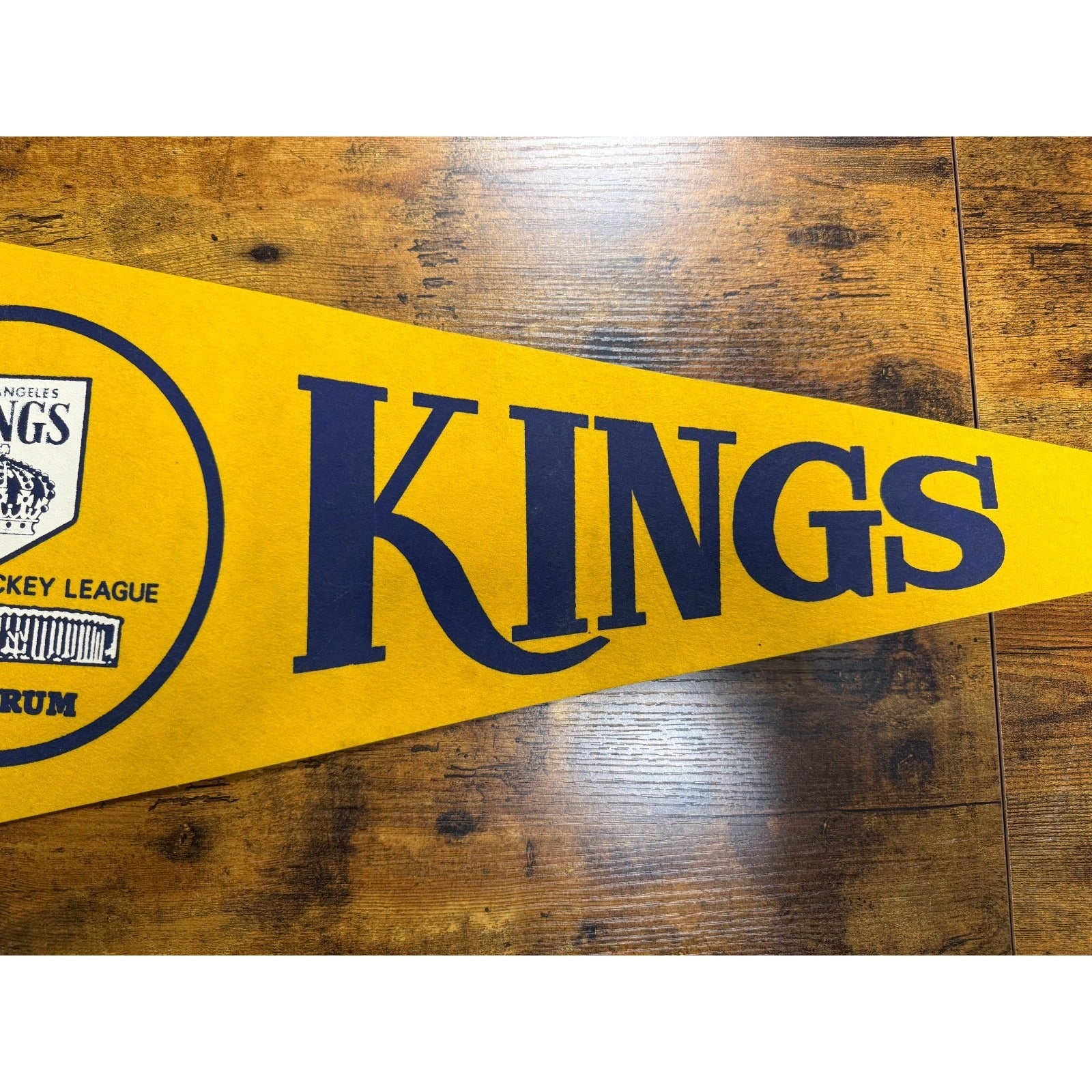 Vintage NHL Los Angeles Kings pennant