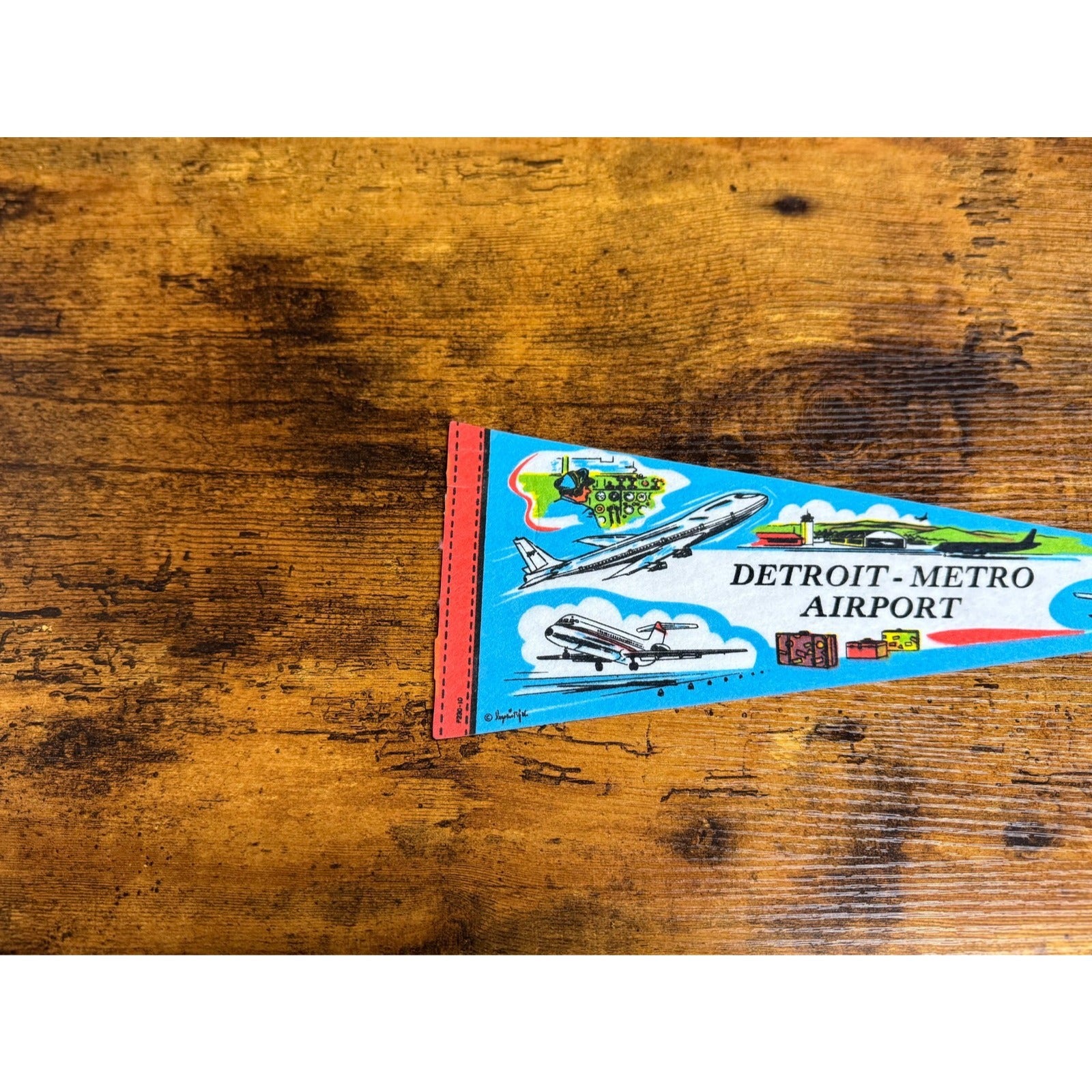 Vintage Detroit-Metro Airport pennant