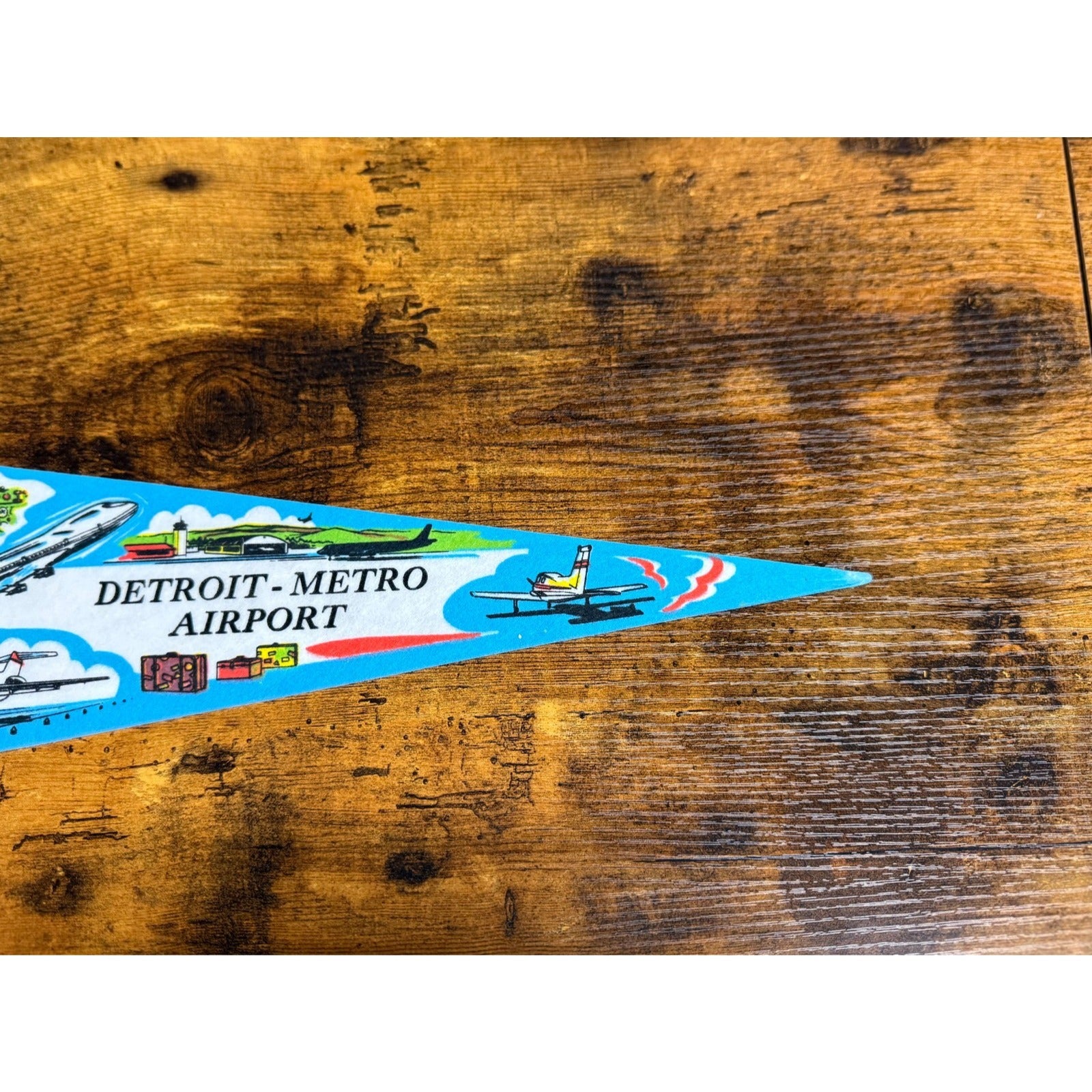 Vintage Detroit-Metro Airport pennant