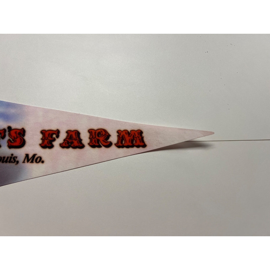 Vintage 30” Felt Pennant 1970’s - Grant’s Farm St. Louis, MO - Clydesdale Horses