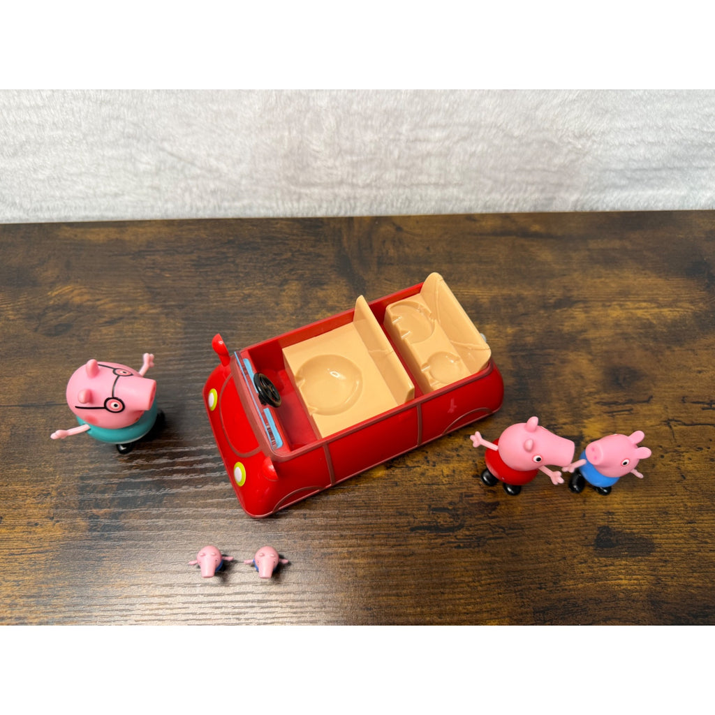 Peppa Pig Family Figure Set With Red Car Toy - Daddy Pig Peppa & George