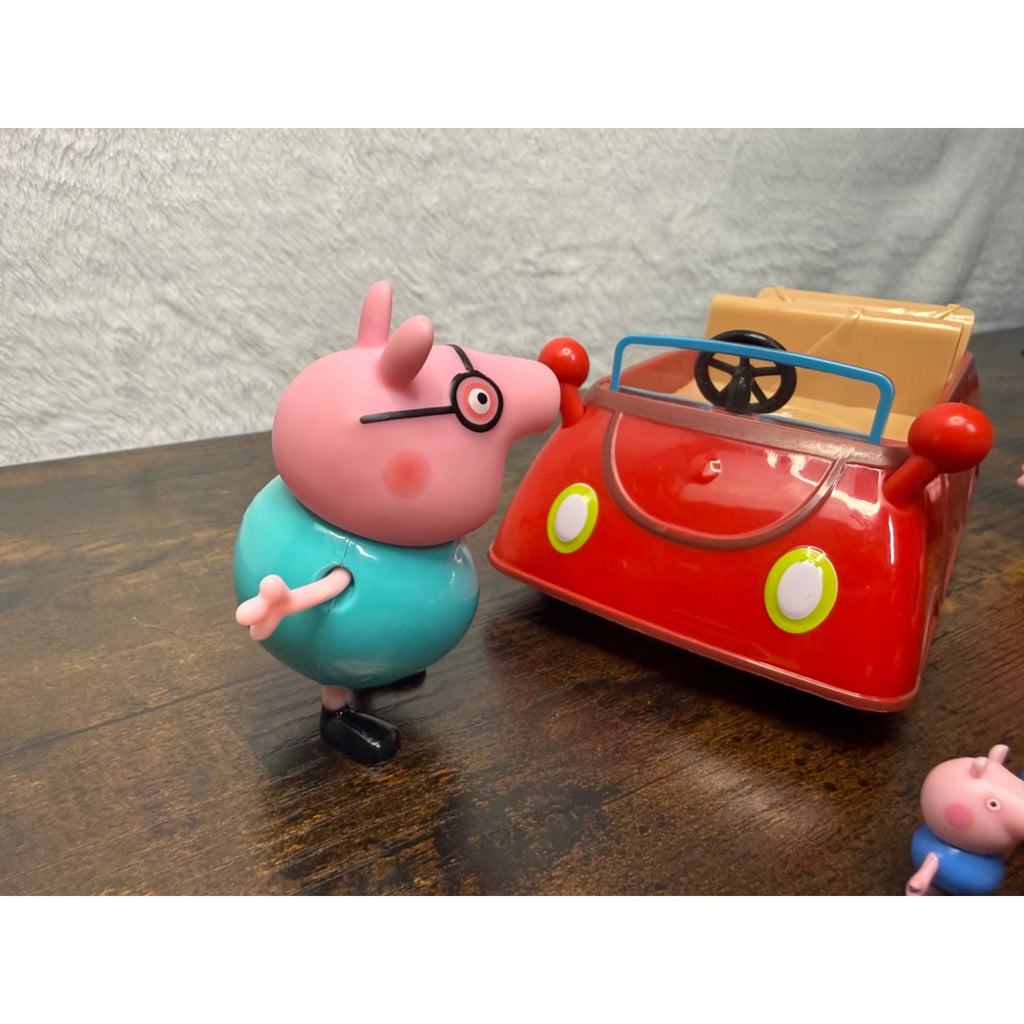 Peppa Pig Family Figure Set With Red Car Toy - Daddy Pig Peppa & George