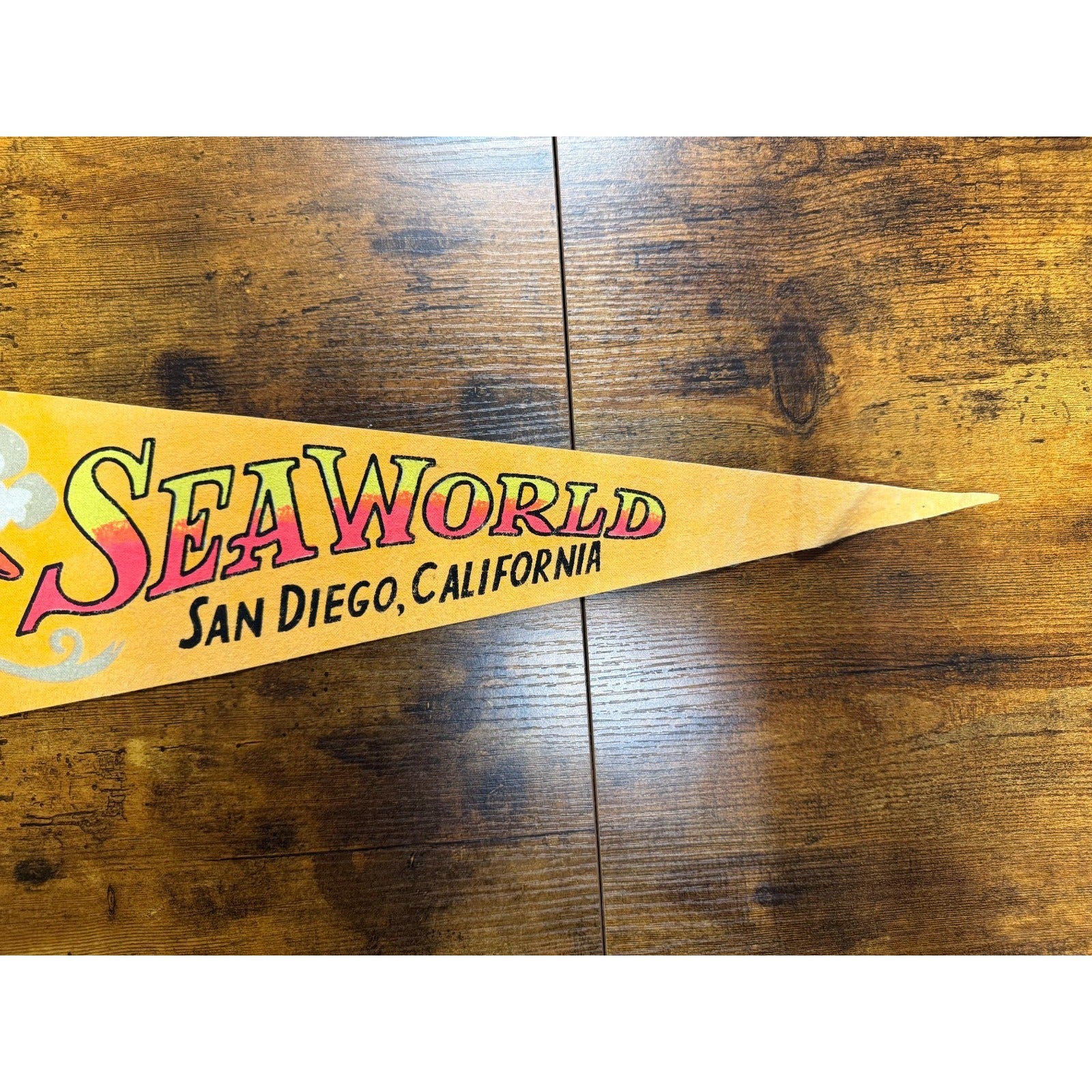 Vintage Sea World San Diego, California pennant