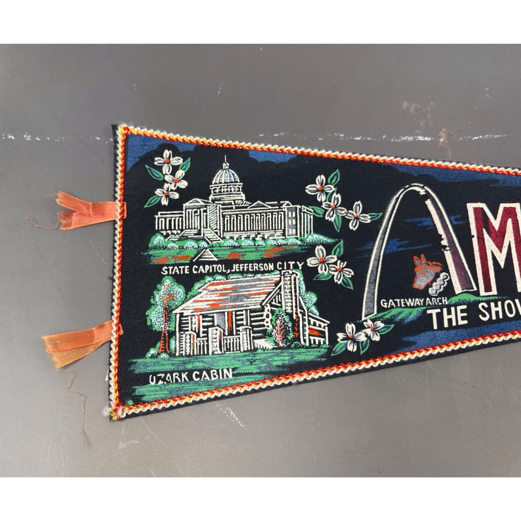 Vintage Missouri “The show me state” pennant made in Japan