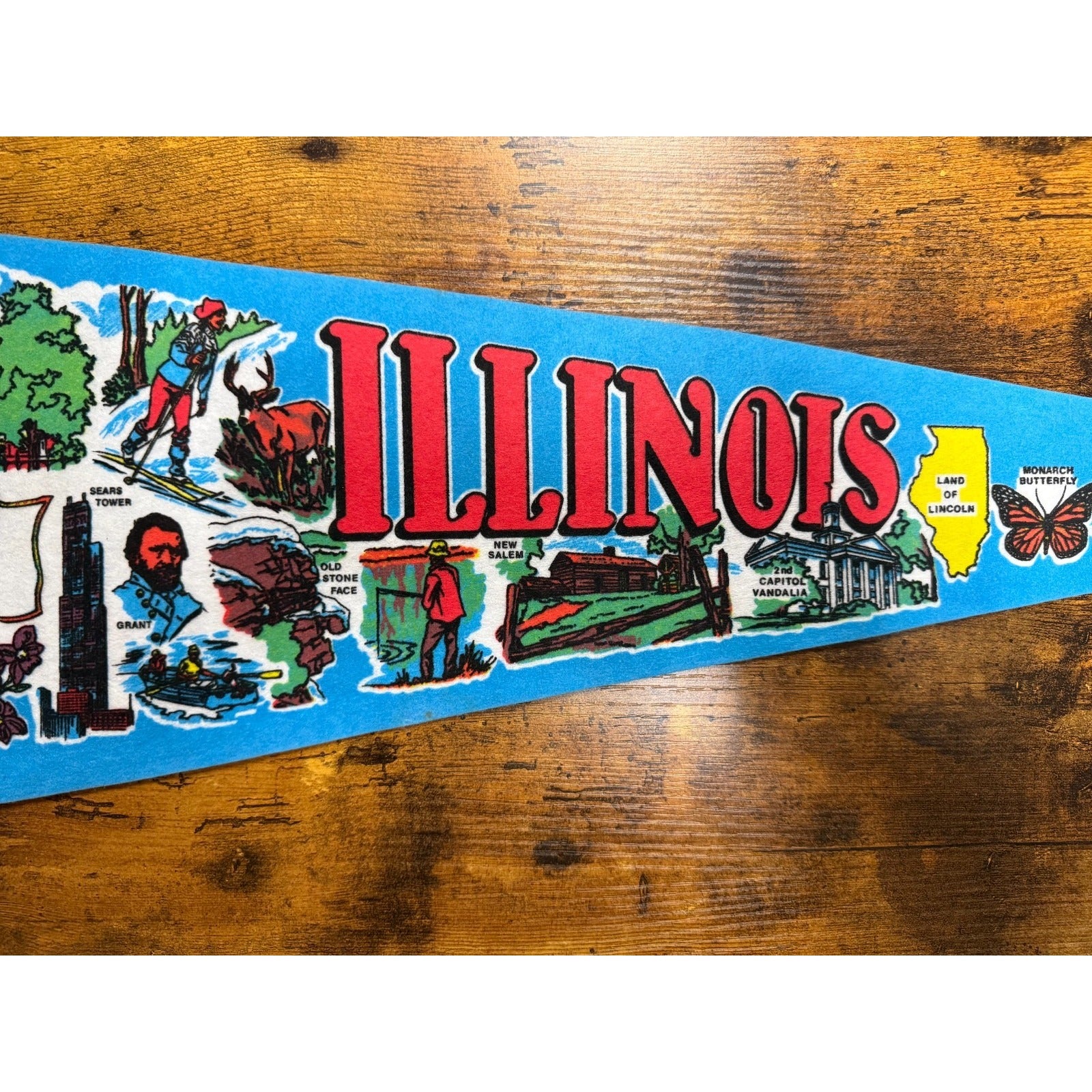 Vintage Illinois state pennant
