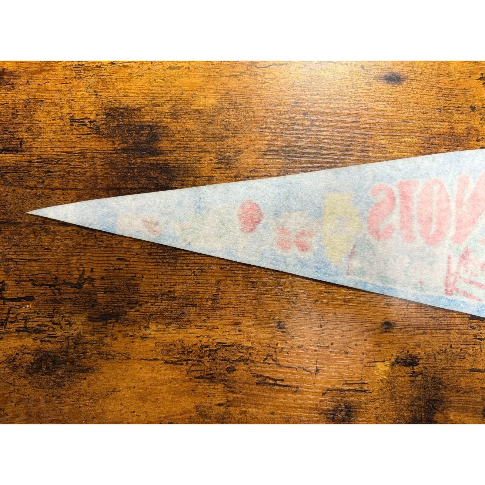 Vintage Illinois state pennant