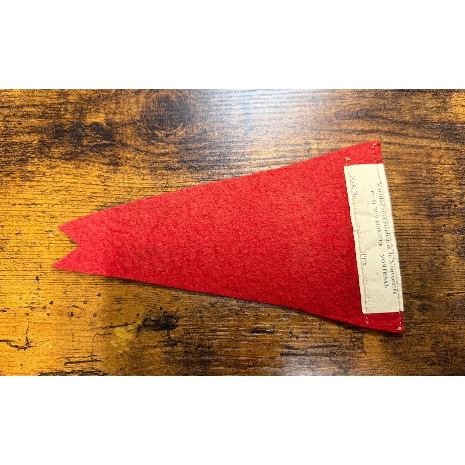 Vintage Ste=Anne deBeaupre mini pennant
