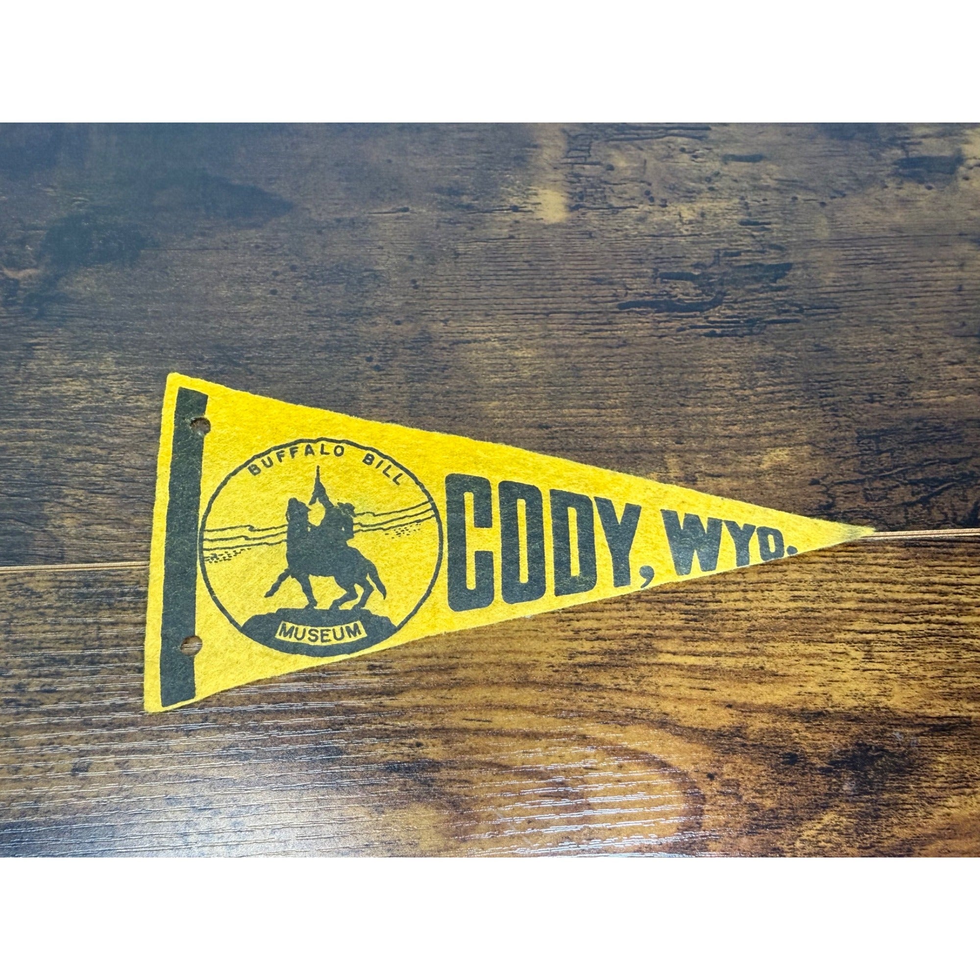 Vintage Buffalo Bill Museum Felt Pennant Cody Wyoming Western Memorabilia Yellow