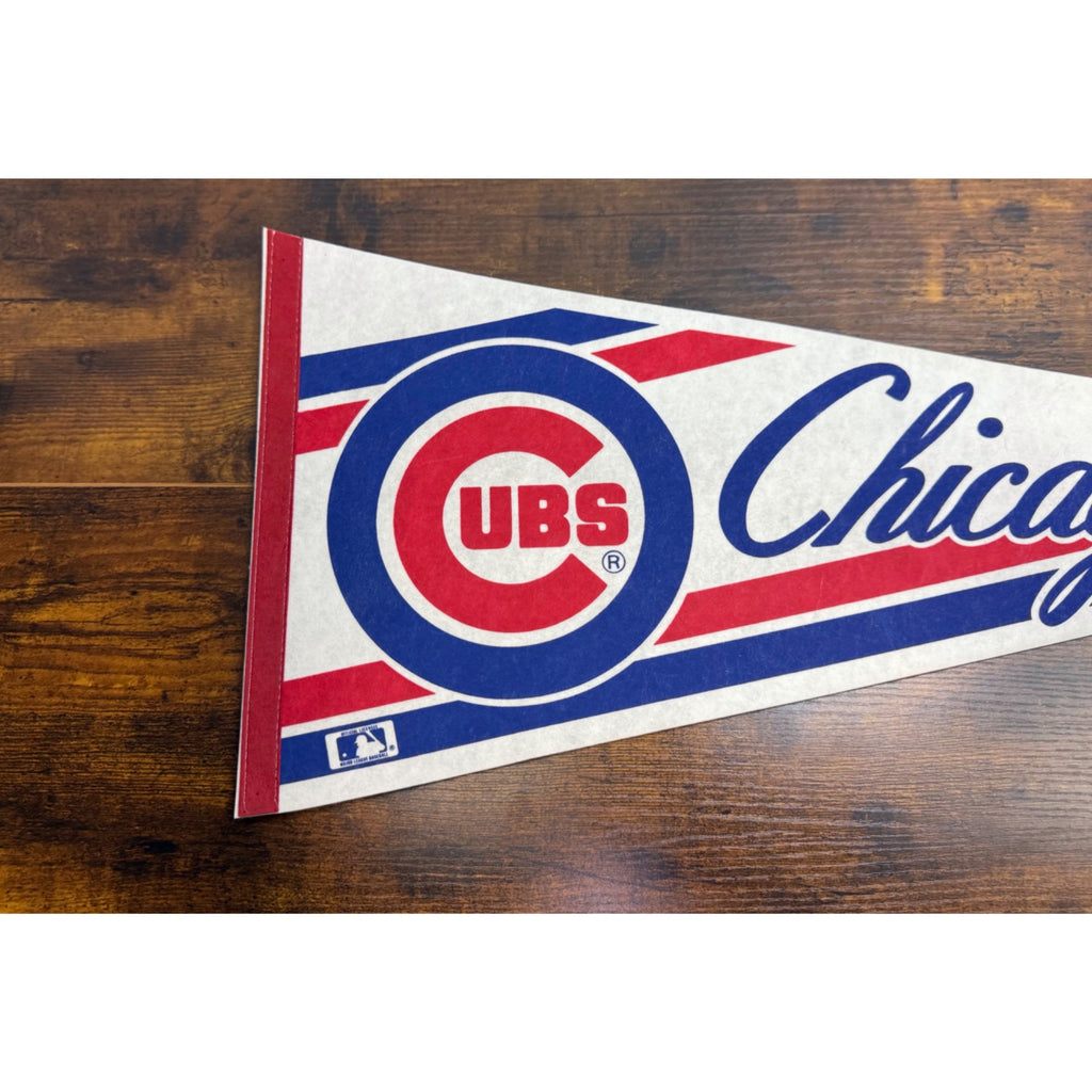 Chicago Cubs MLB Vintage Felt Pennant Triangle Flag 30 inches
