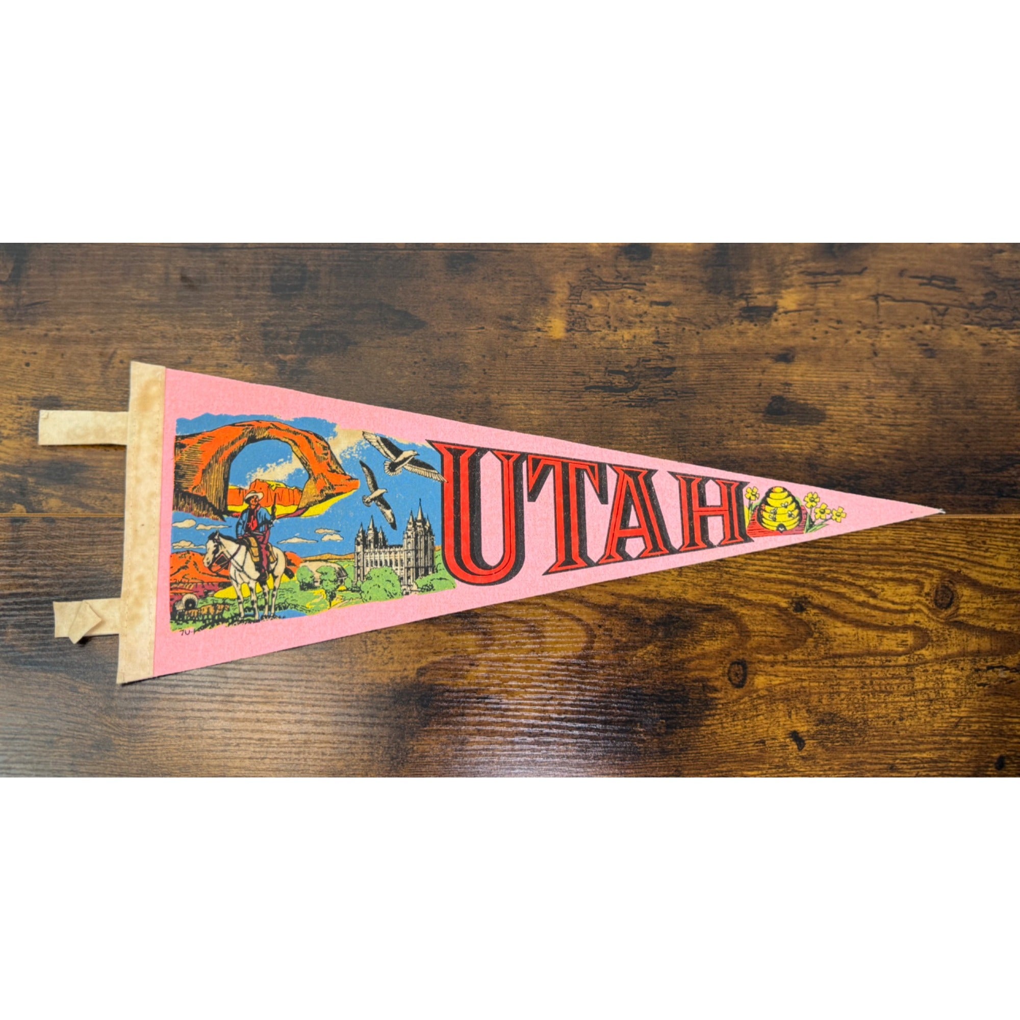 Vintage Utah Souvenir Felt Pennant With Beehive Arches And Temple Design
