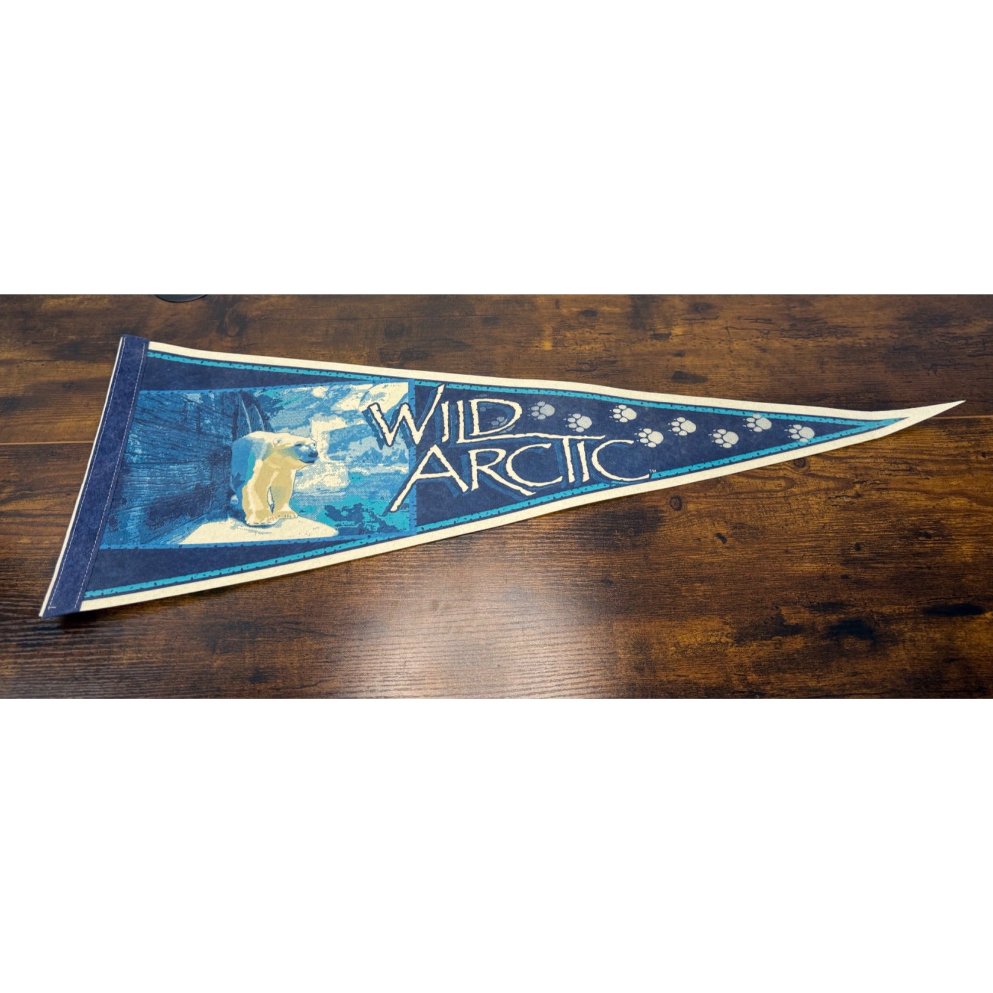 Vintage Wild Arctic Polar Bear Pennant