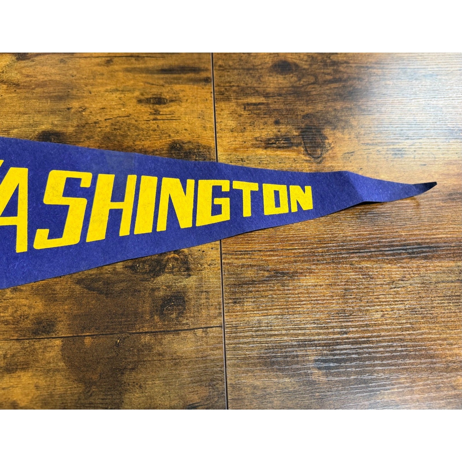Vintage University of Washington Huskies Rose Bowl Classic pennant