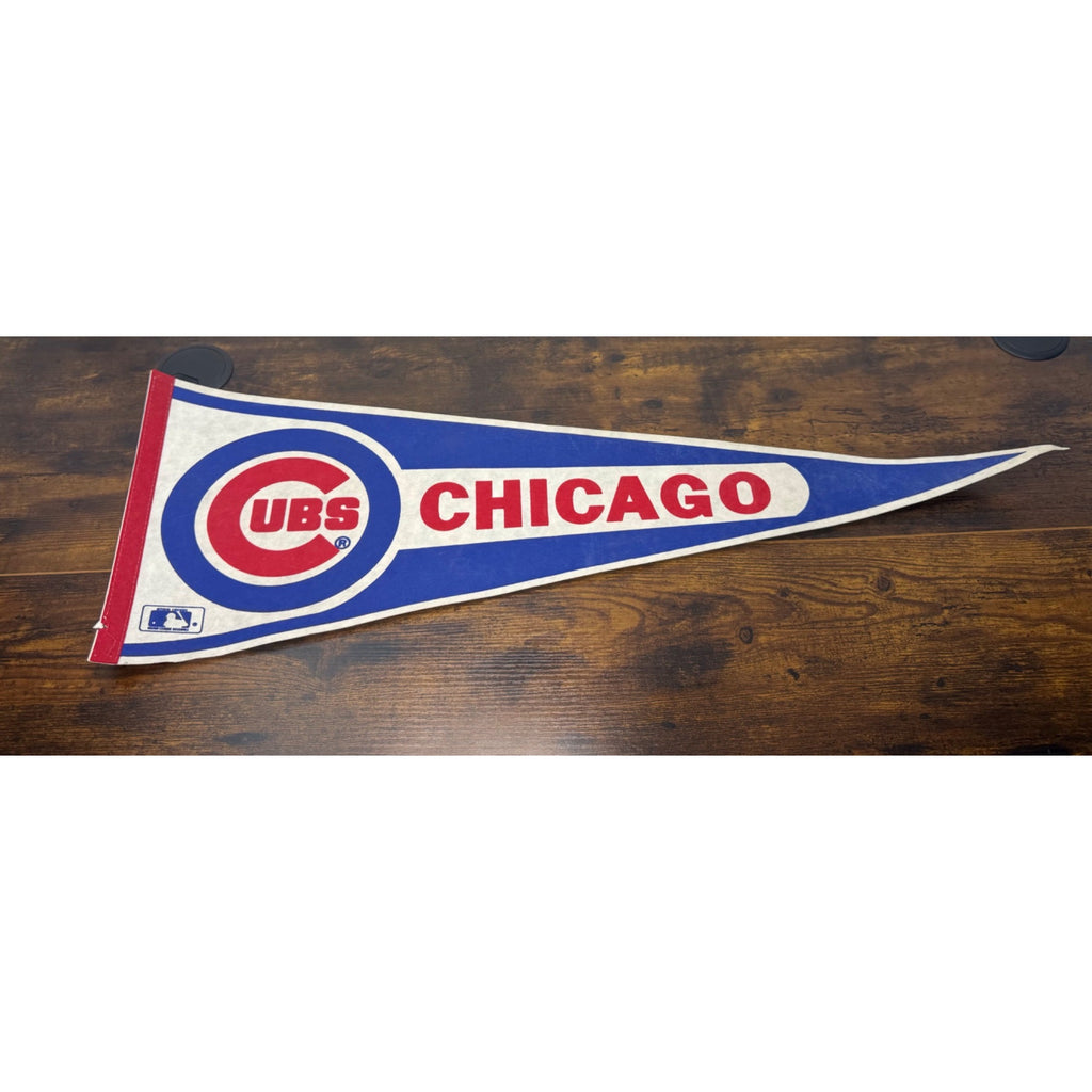 Chicago Cubs MLB Vintage Felt Pennant Logo Sports Memorabilia 30 inches