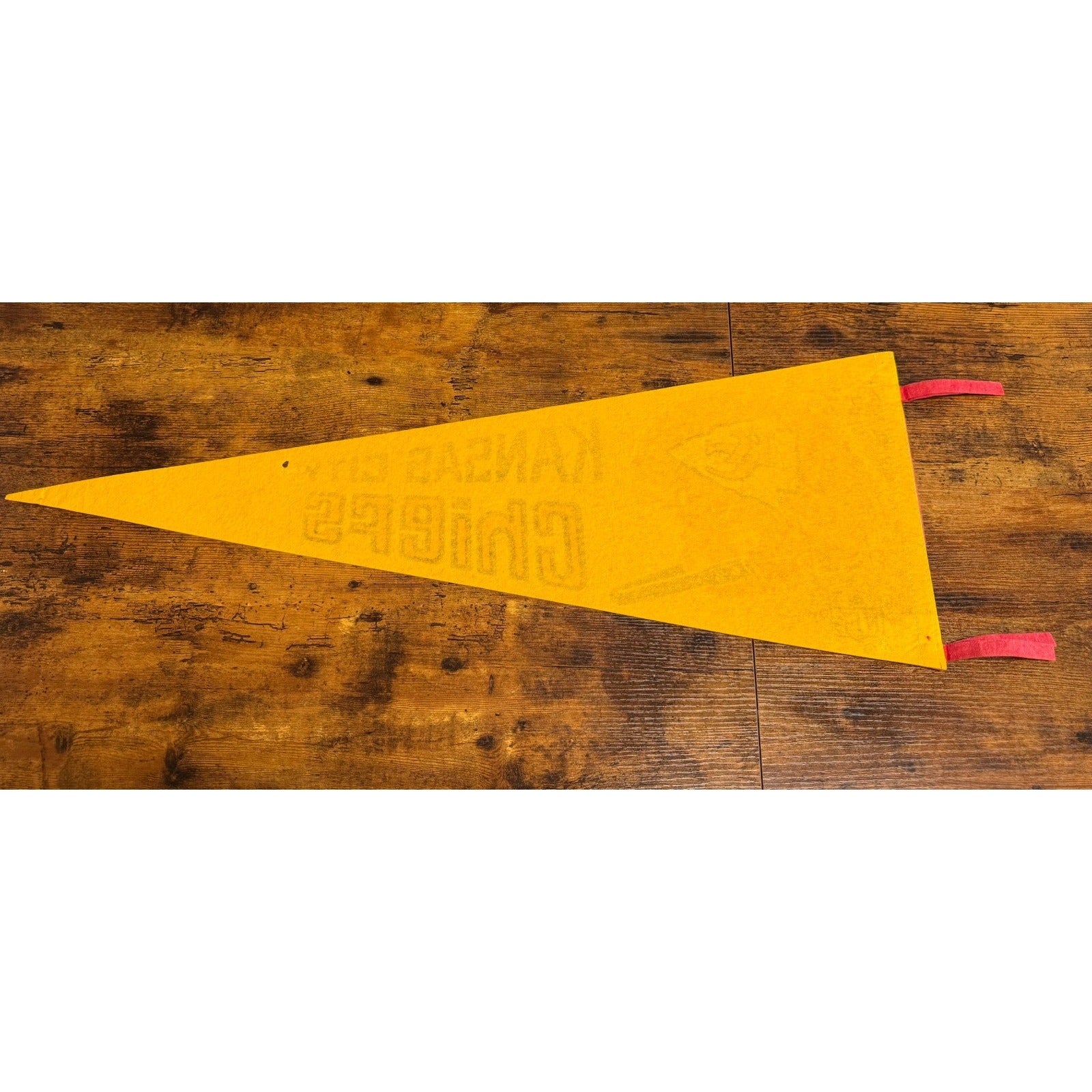 Vintage NFL Kansas City Chiefs pennant single bar helmet