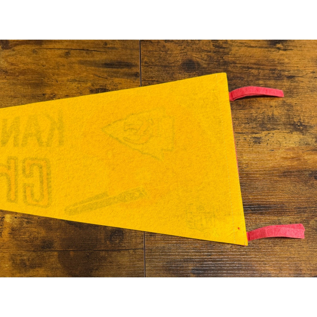 Vintage NFL Kansas City Chiefs pennant single bar helmet