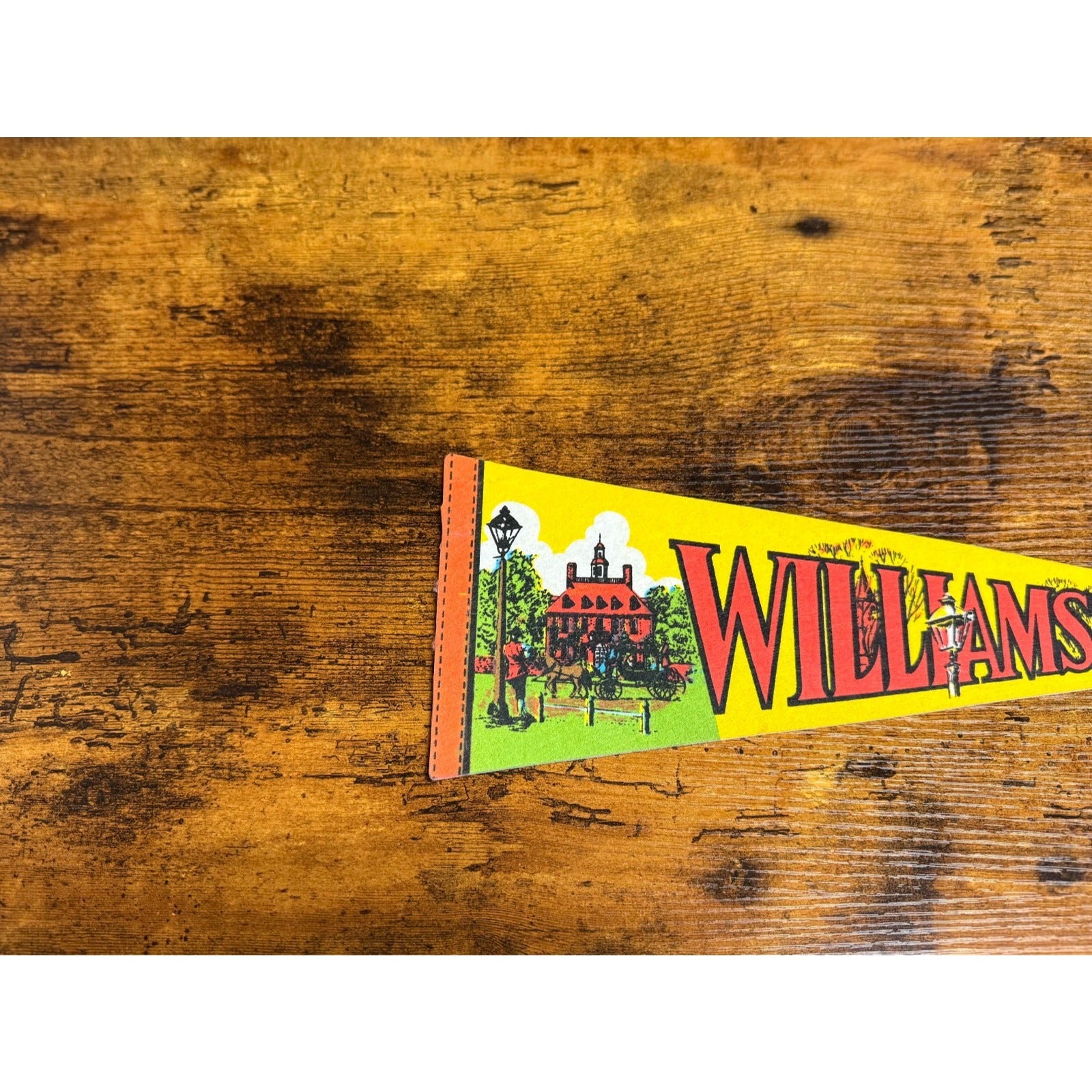 Vintage Williamsburg, Virginia pennant