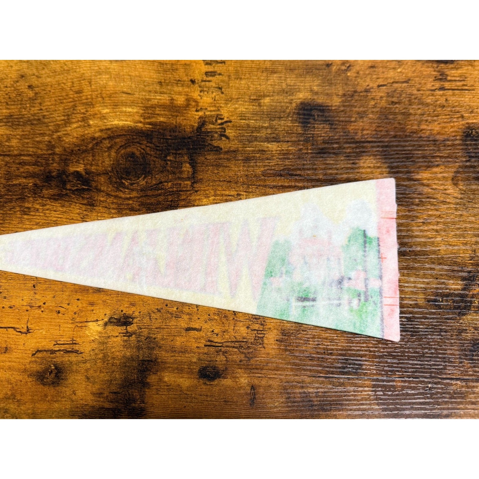 Vintage Williamsburg, Virginia pennant