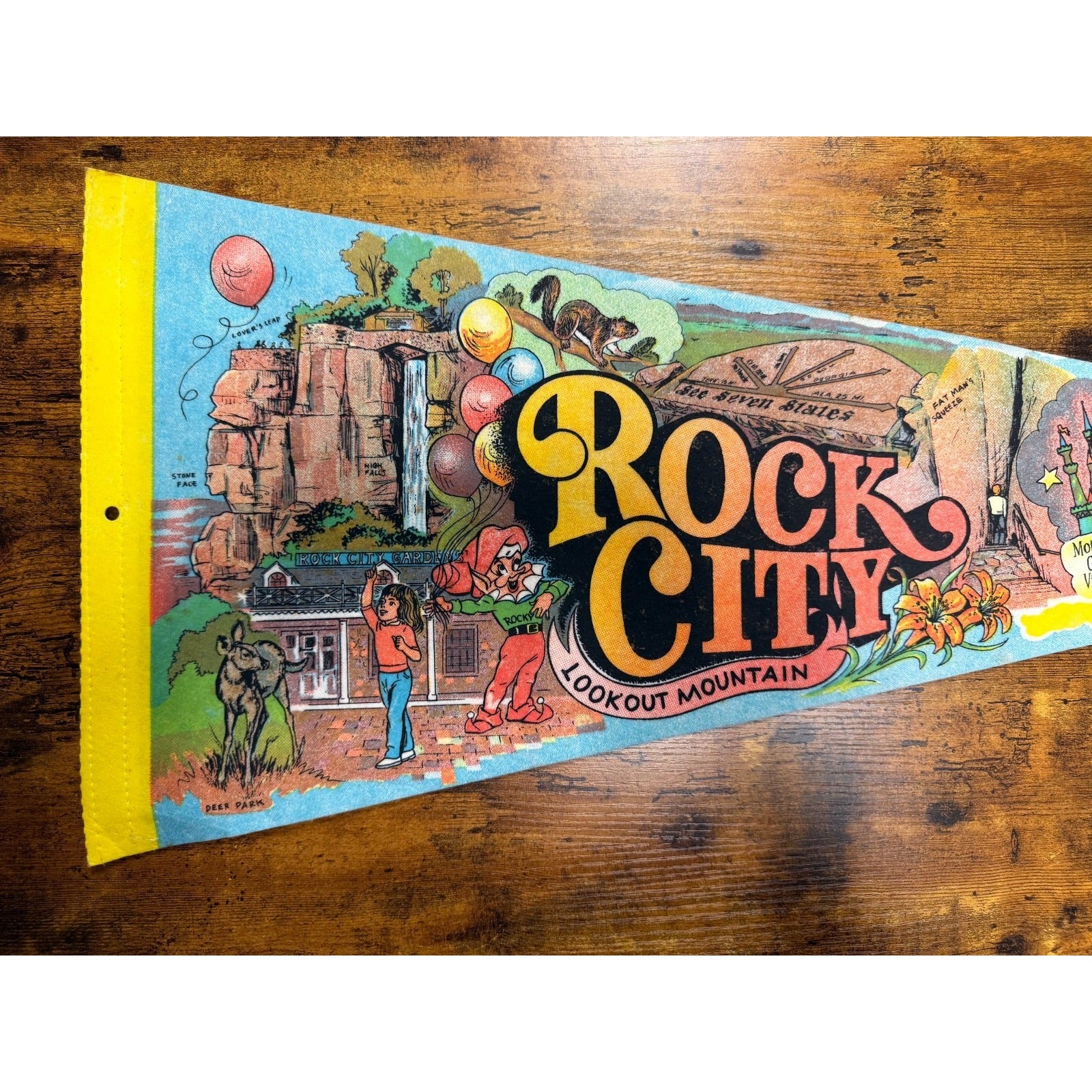 Vintage Rock City, Lookout Mtn. pennant