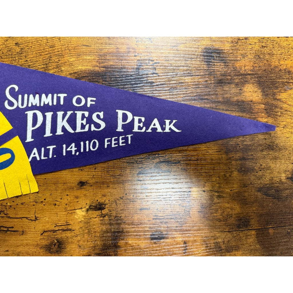 Vintage 1970 Summit of Pikes Peak pennant