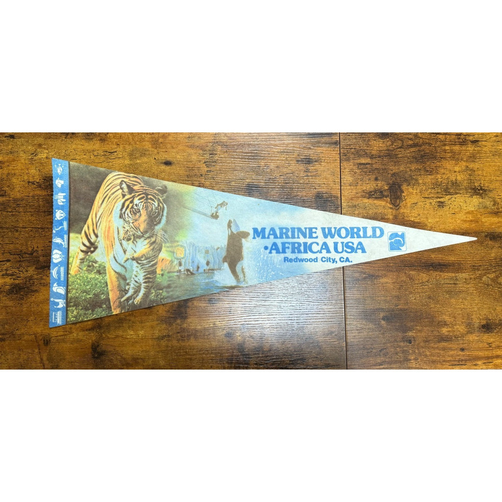 Vintage Marine World Africa, USA Redwood City, California pennant