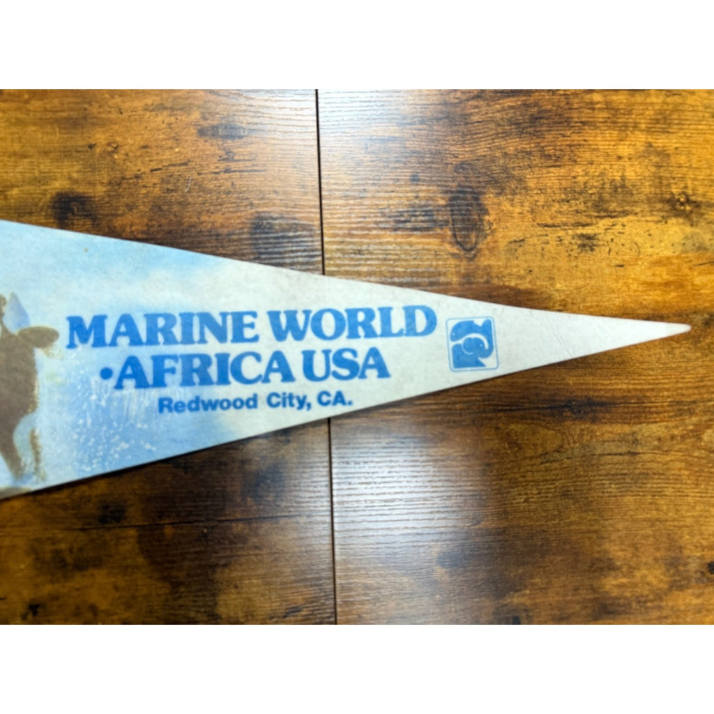 Vintage Marine World Africa, USA Redwood City, California pennant