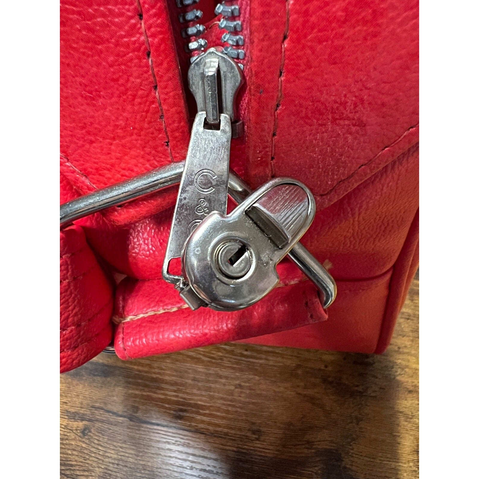 Vintage 1970's Red Samsonite Silhouette carry on zipper bag with lock and key