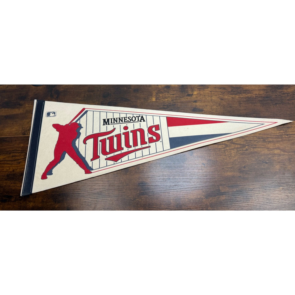 Vintage Minnesota Twins MLB Baseball Felt Pennant 30 inches