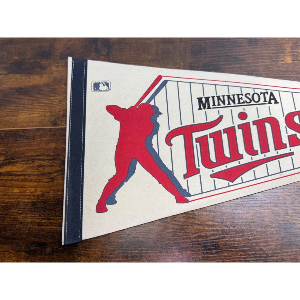 Vintage Minnesota Twins MLB Baseball Felt Pennant 30 inches