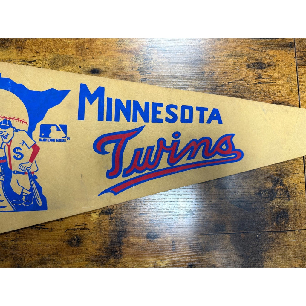 Vintage MLB Minnesota Twins pennant