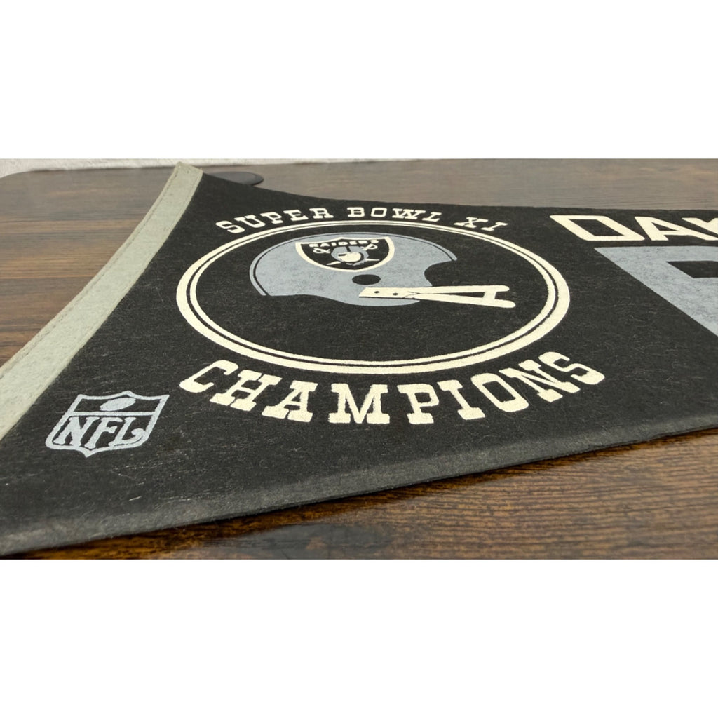 Oakland Raiders Super Bowl XI Champions Collectible Felt Pennant NFL Memorabilia