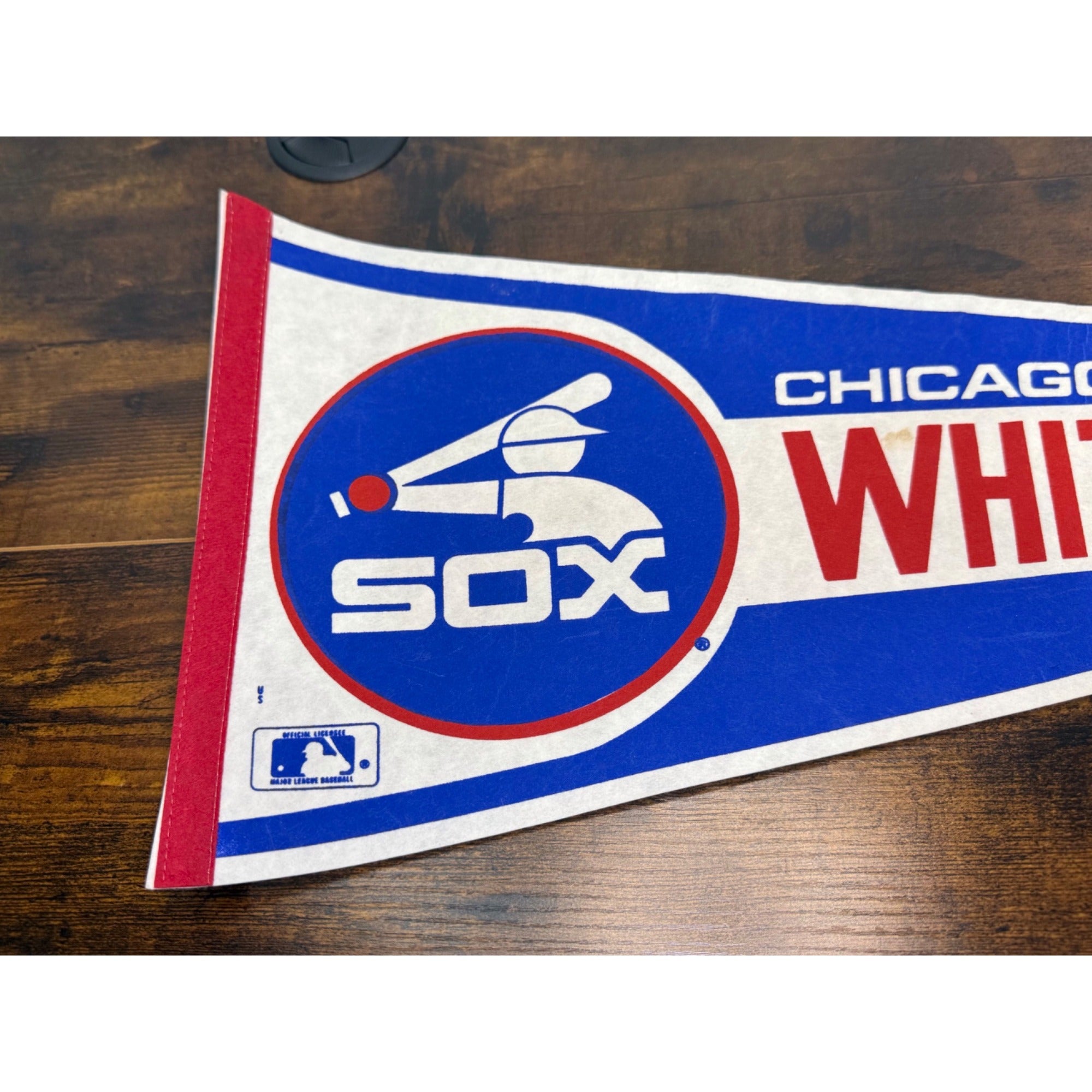 Vintage MLB Chicago White Sox MLB Felt Pennant Baseball Memorabilia 30 inches