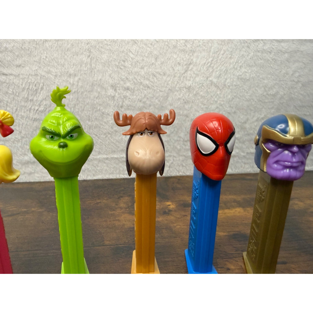 Lot of pez dispensers
