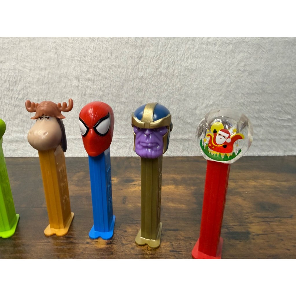 Lot of pez dispensers