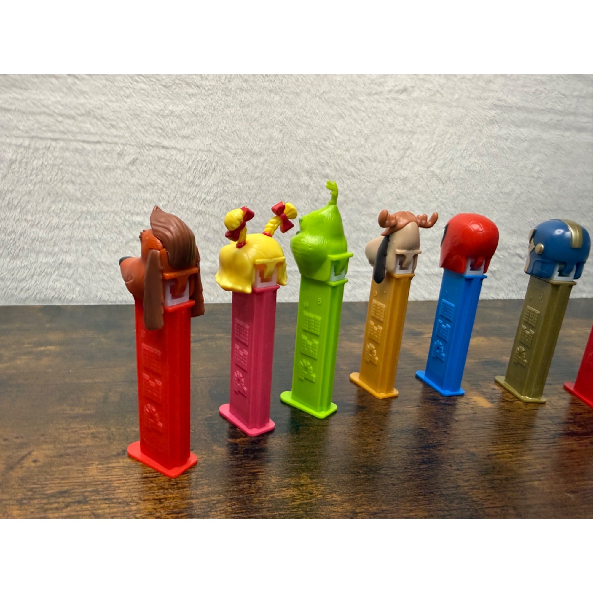 Lot of pez dispensers