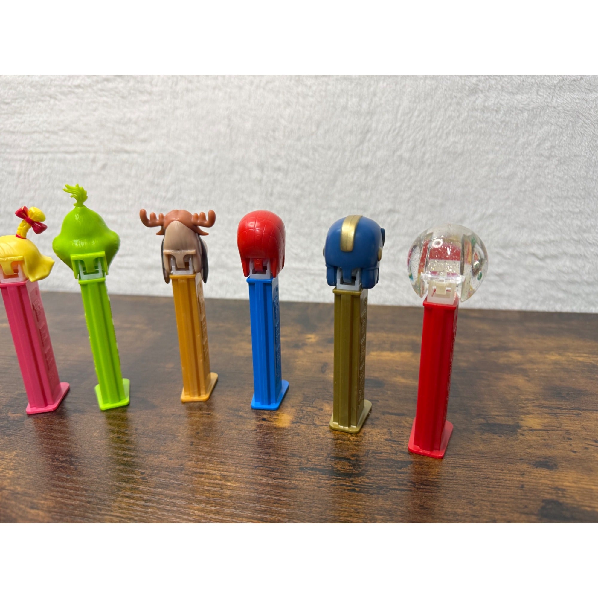 Lot of pez dispensers