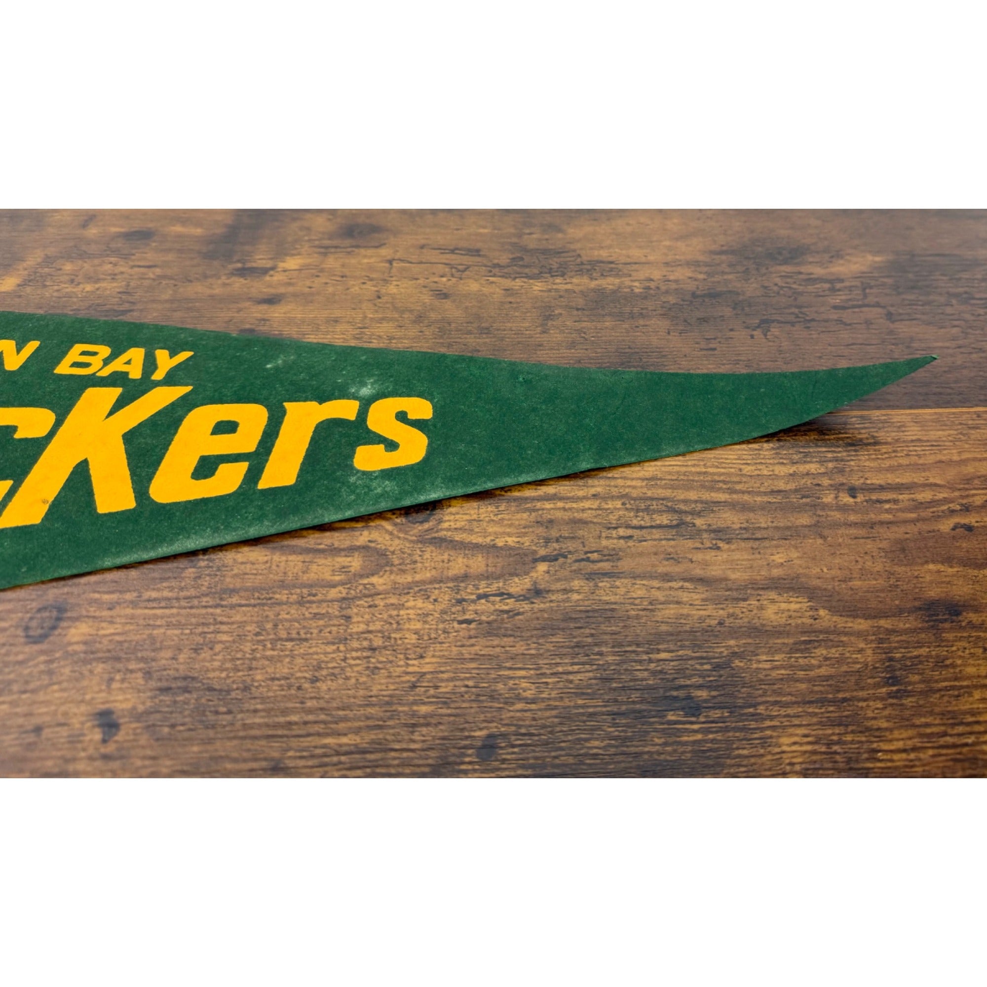 Green Bay Packers NFL Vintage Felt Pennant With Helmet Logo - Sports Memorabilia