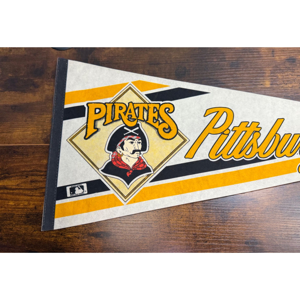 Vintage Pittsburgh Pirates MLB Felt Pennant Logo & Bold Graphics 29.5 inches