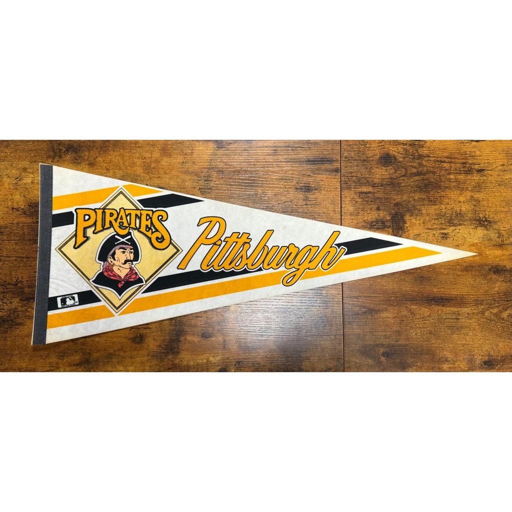 Vintage MLB Pittsburgh Pirates pennant