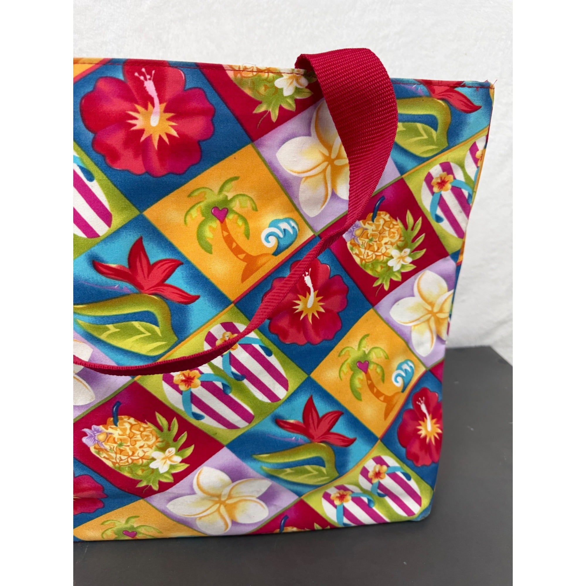 Hawaiian-Style Tote Bag With Colorful Floral & Tropical Print Red Handles