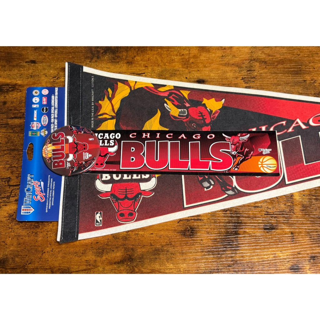 Vintage NBA Chicago Bulls pennant pak