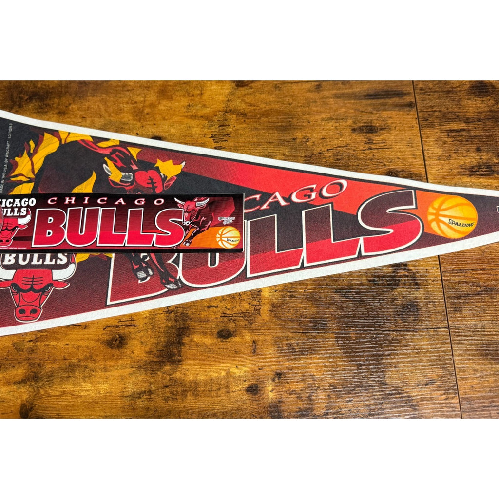 Vintage NBA Chicago Bulls pennant pak