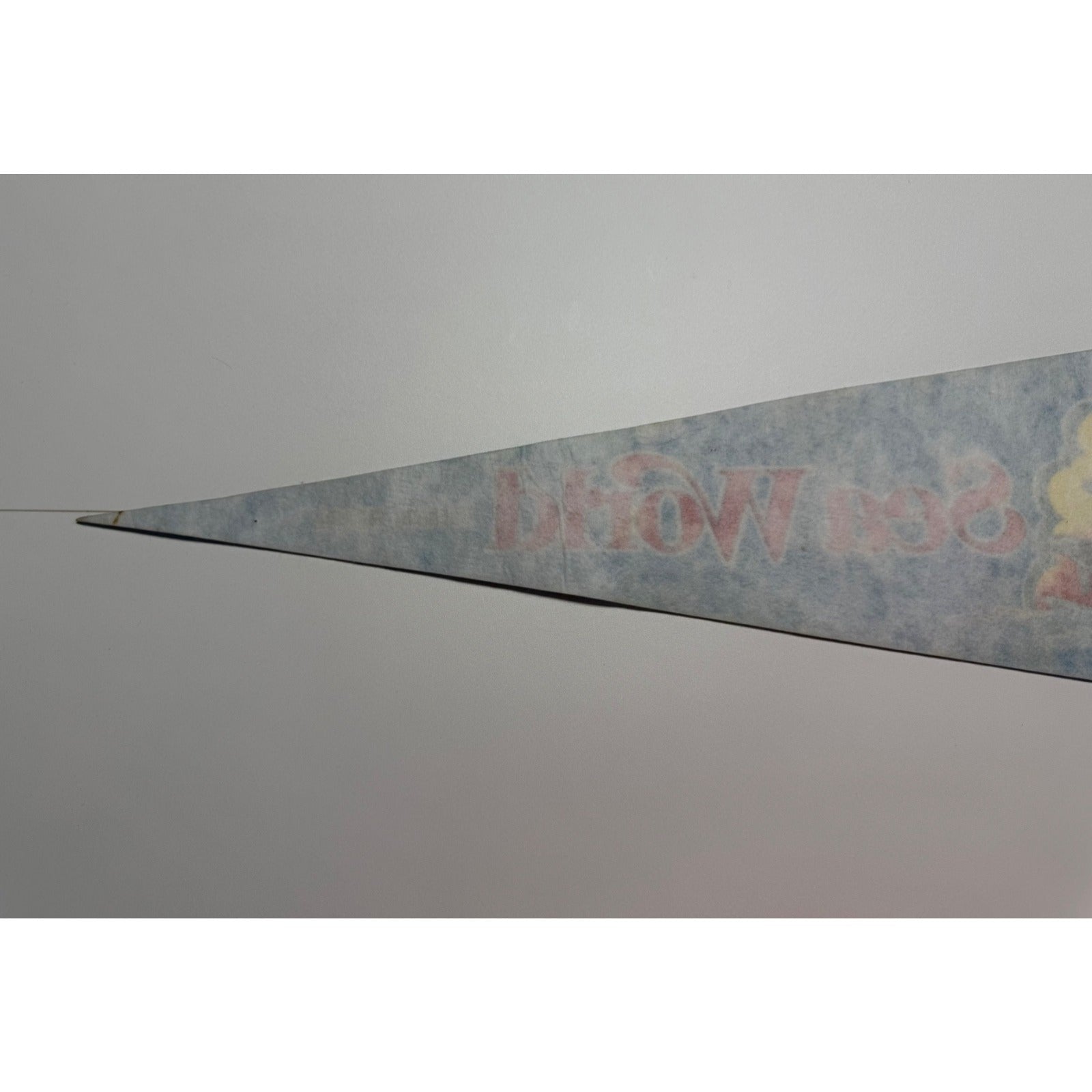 Vintage 1985 Sea World Orlando, Florida pennant Made in USA