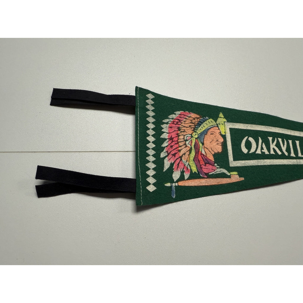 Vintage Oakville Ont., Canada pennant