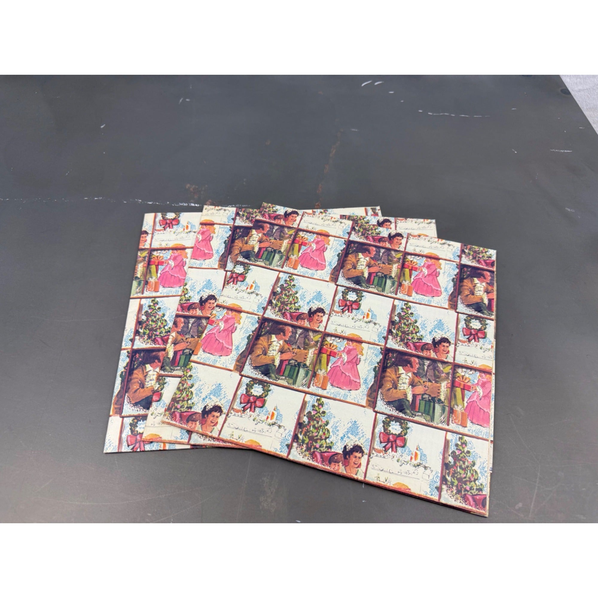 Set of 3 vintage Christmas wrapping paper with 2 different designs