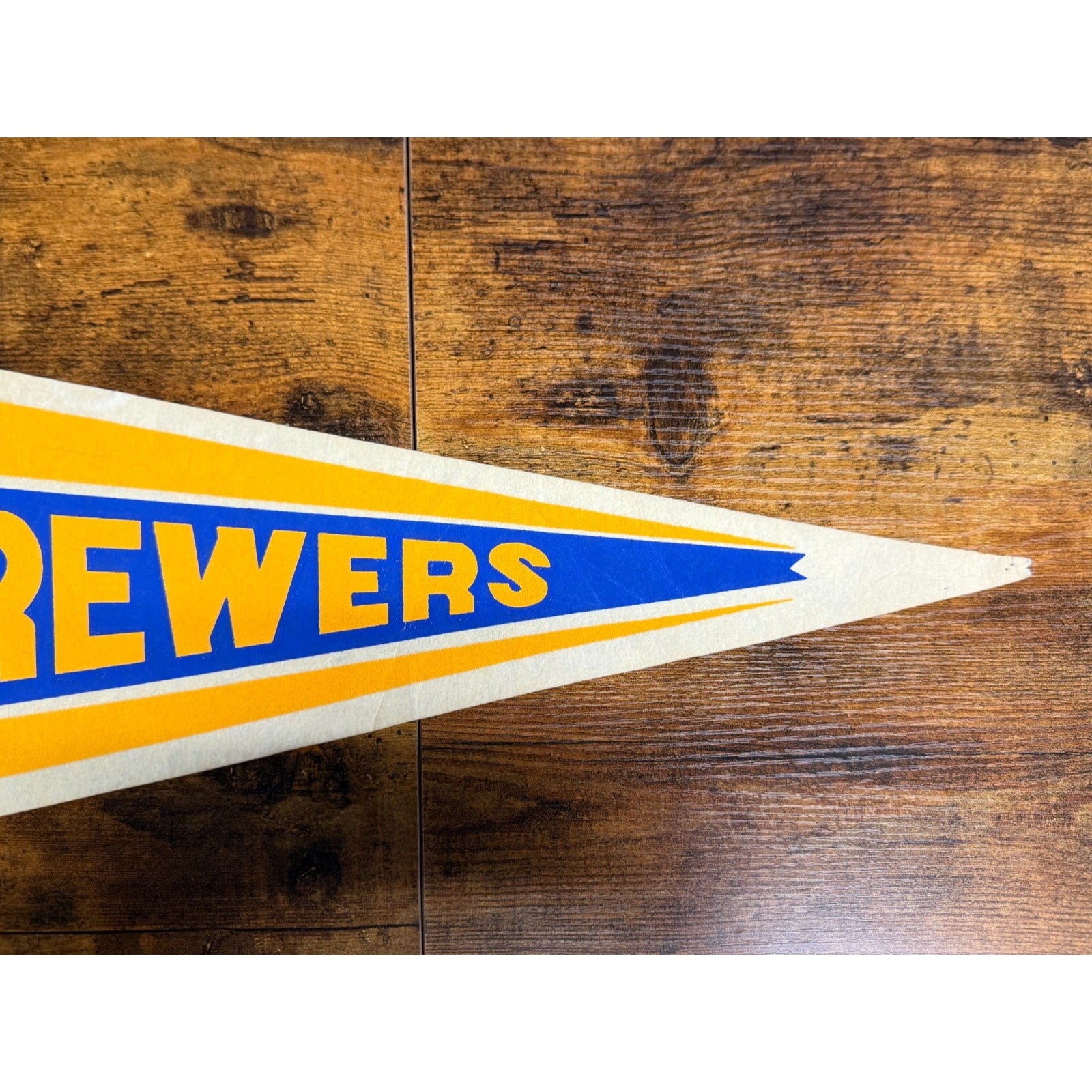 Vintage MLB Milwaukee Brewers pennant