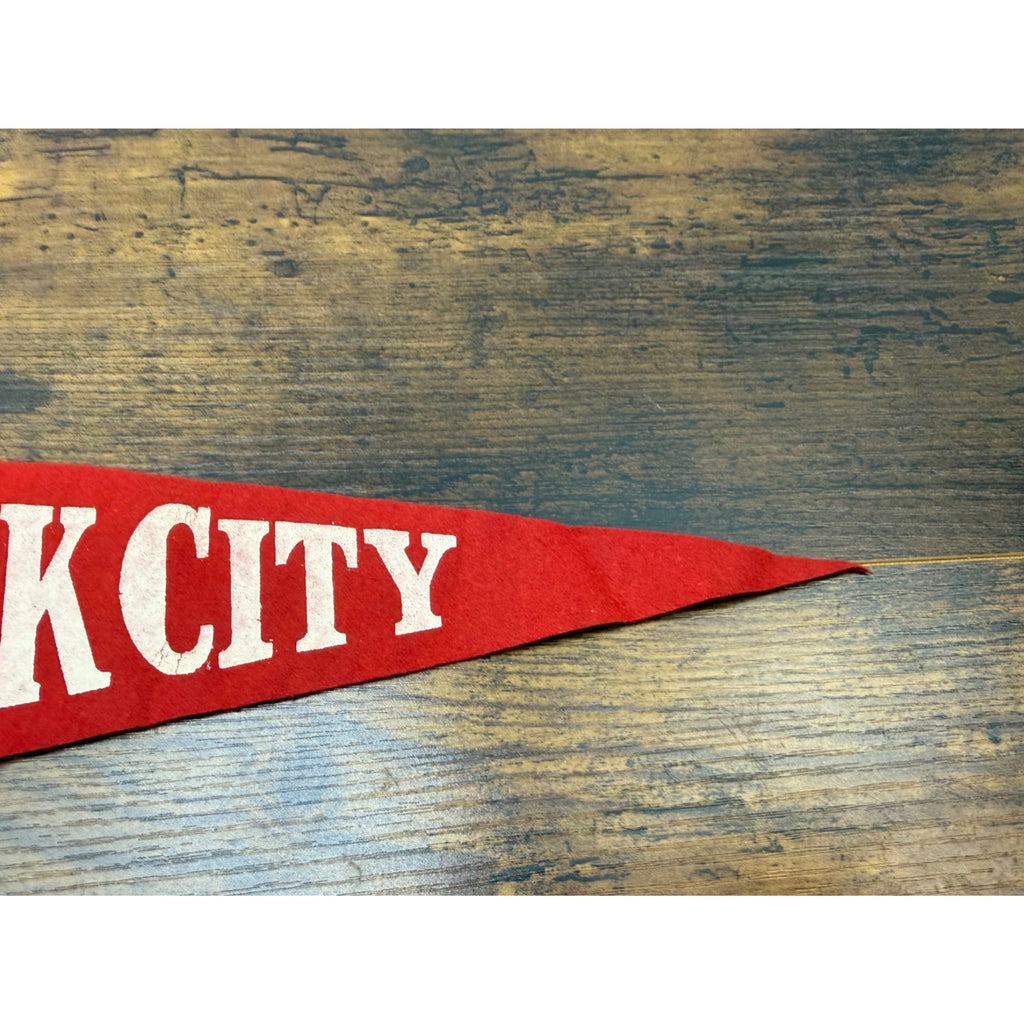 Vintage New York City Felt Pennant Empire State Building 26 inches