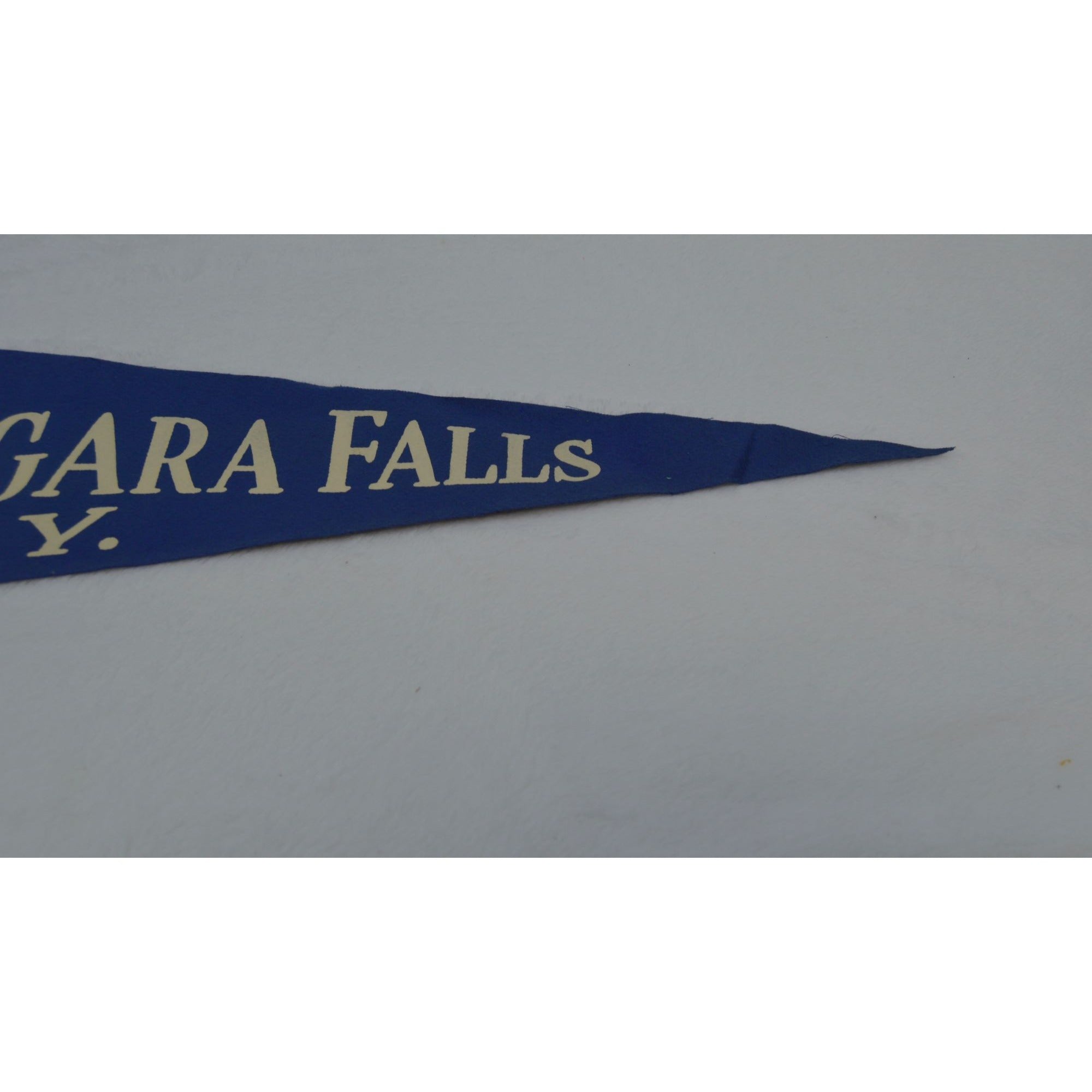 Vintage Niagara Falls New York pennant