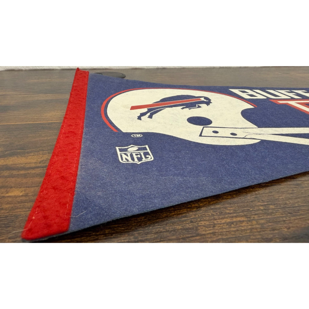 Vintage Buffalo Bills NFL Felt Pennant Sports Memorabilia Blue & Red Helmet Design