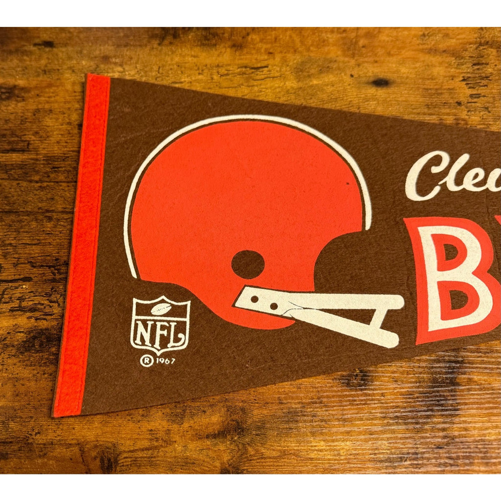 Vintage 1967 NFL Cleveland Browns pennant