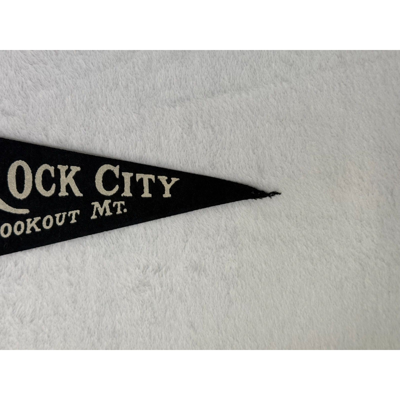Vintage 1972 Rock City Lookout Mt. pennant